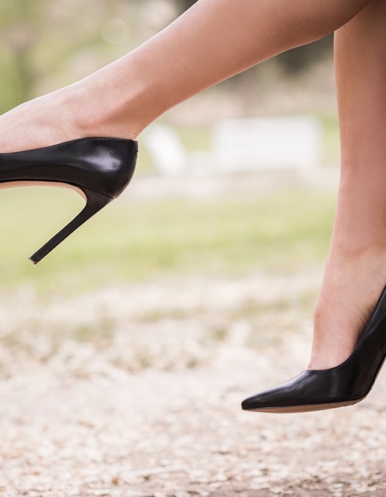 5 Reasons to stop wearing heels